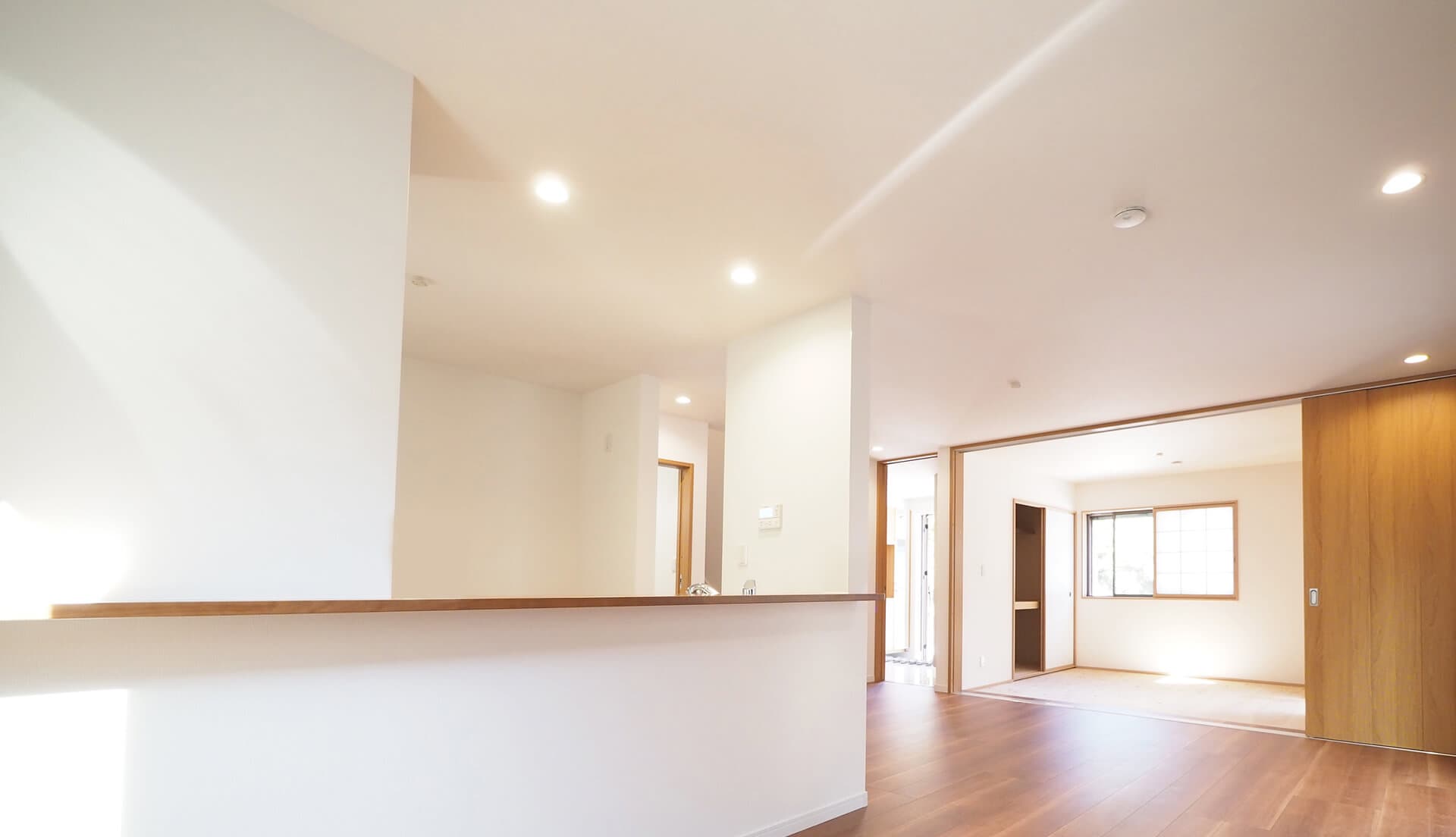 メインビジュアル2